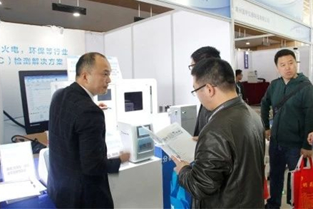 和漂亮老师做爰4