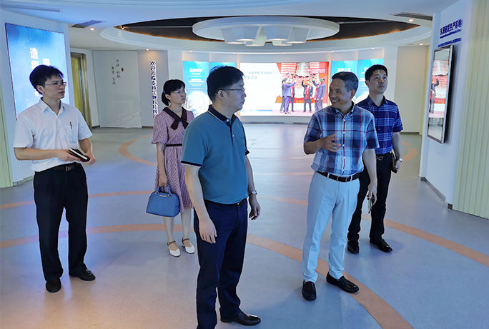 和漂亮老师做爰4