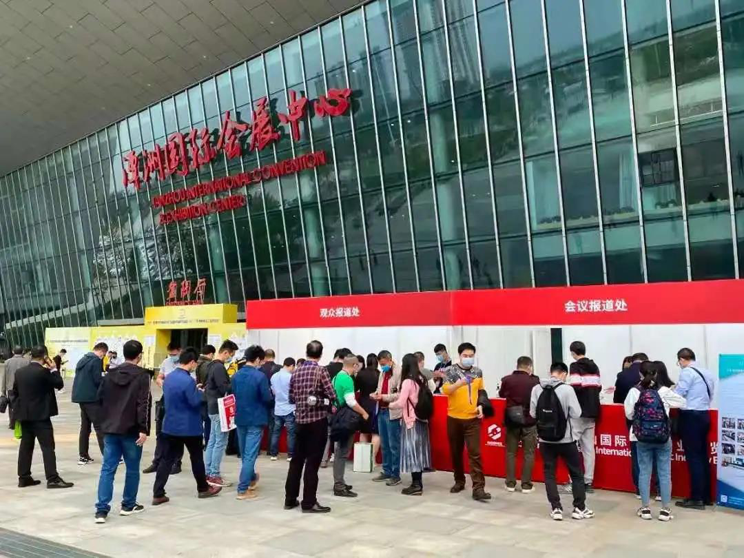 和漂亮老师做爰4