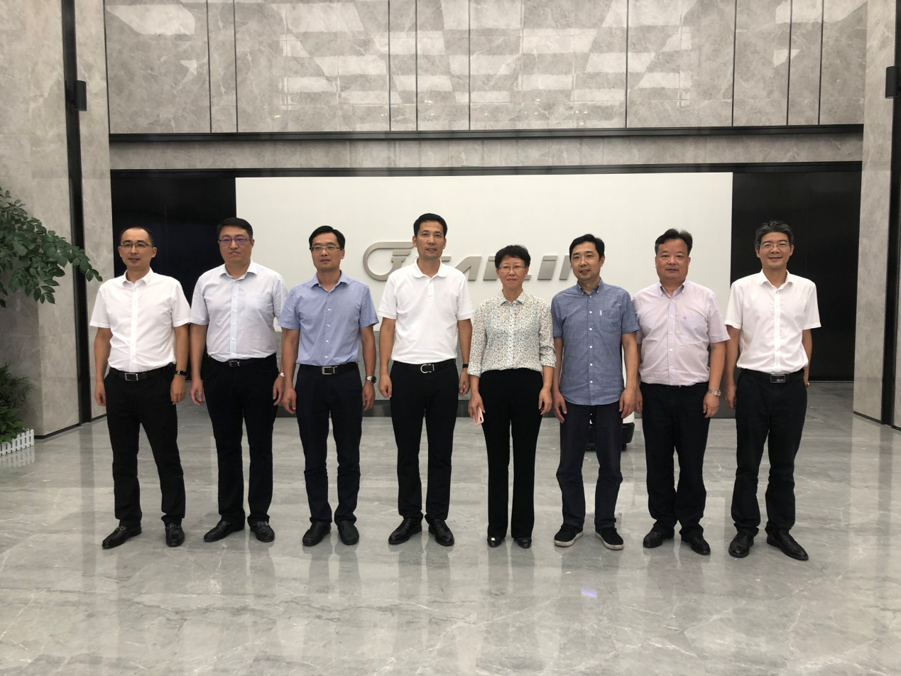 和漂亮老师做爰4